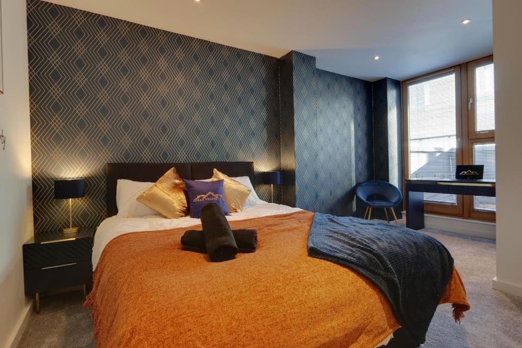 Home Away From Home - Contractors & Leisure view 2