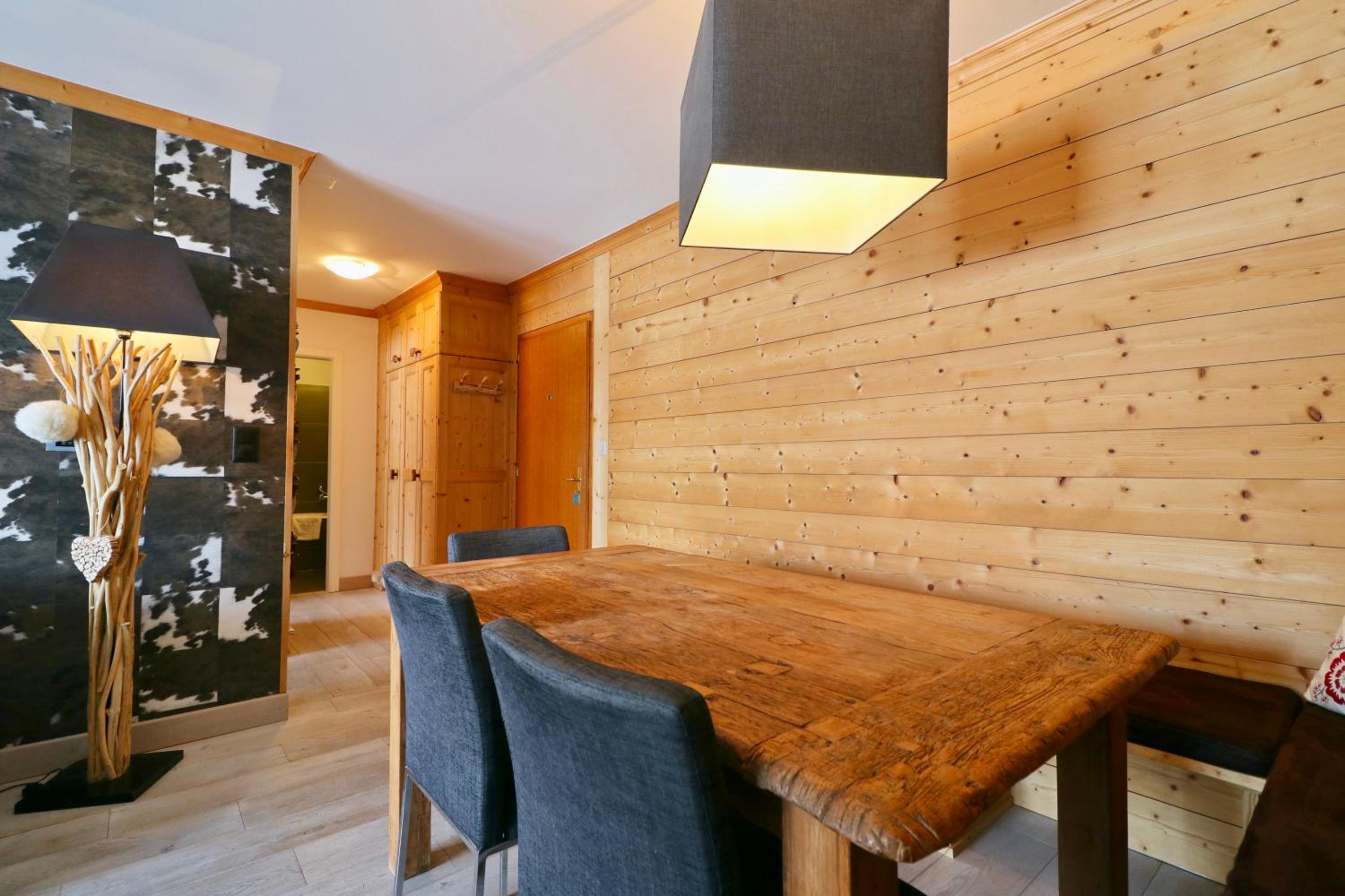 In the center of Crans-Montana, charming and comfortable view 3