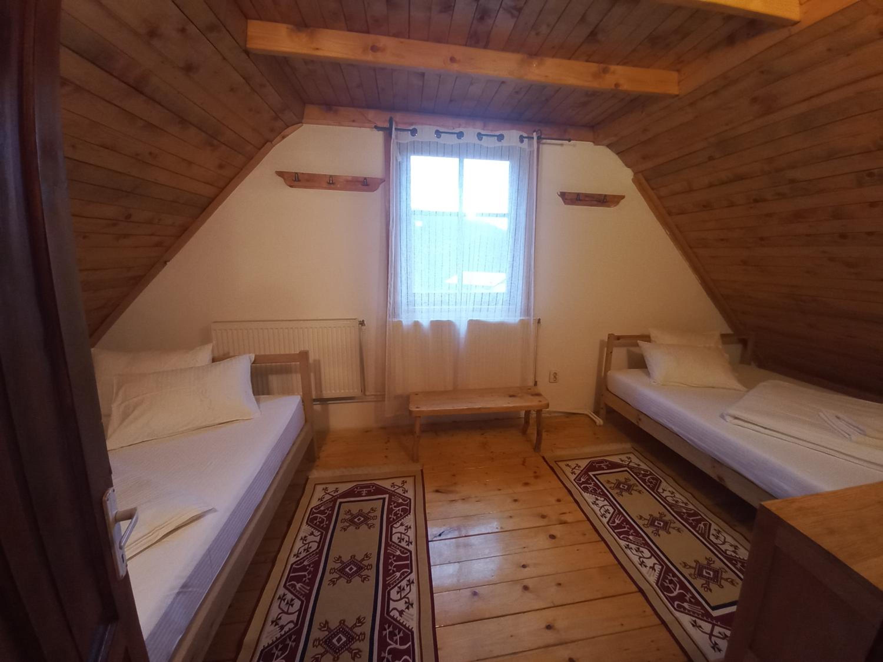 Photo 79
