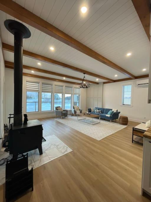 The Millhouse Oceanfront Cottage