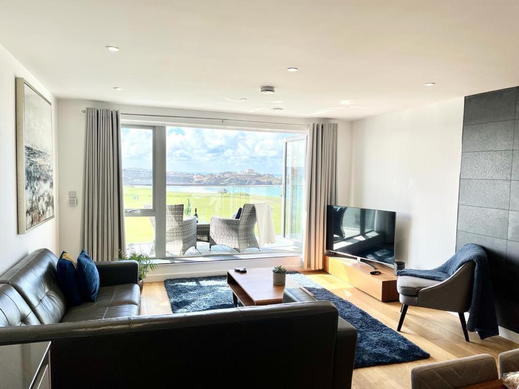 Lowen, 1 Lusty glaze, Newquay, Cornwall view 4