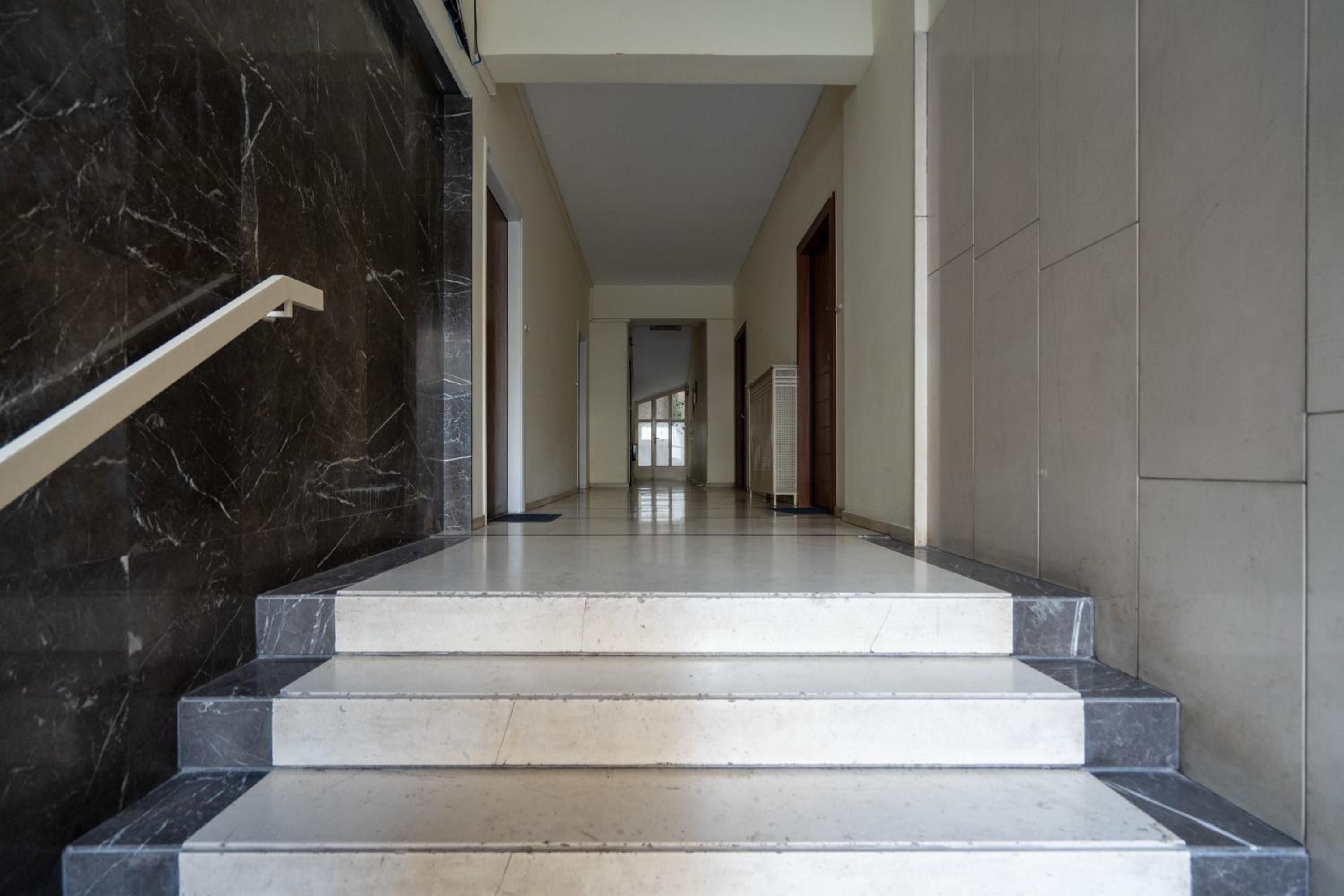 Unique 2 Bedrooms Apartment, Steps to Plaka and City center