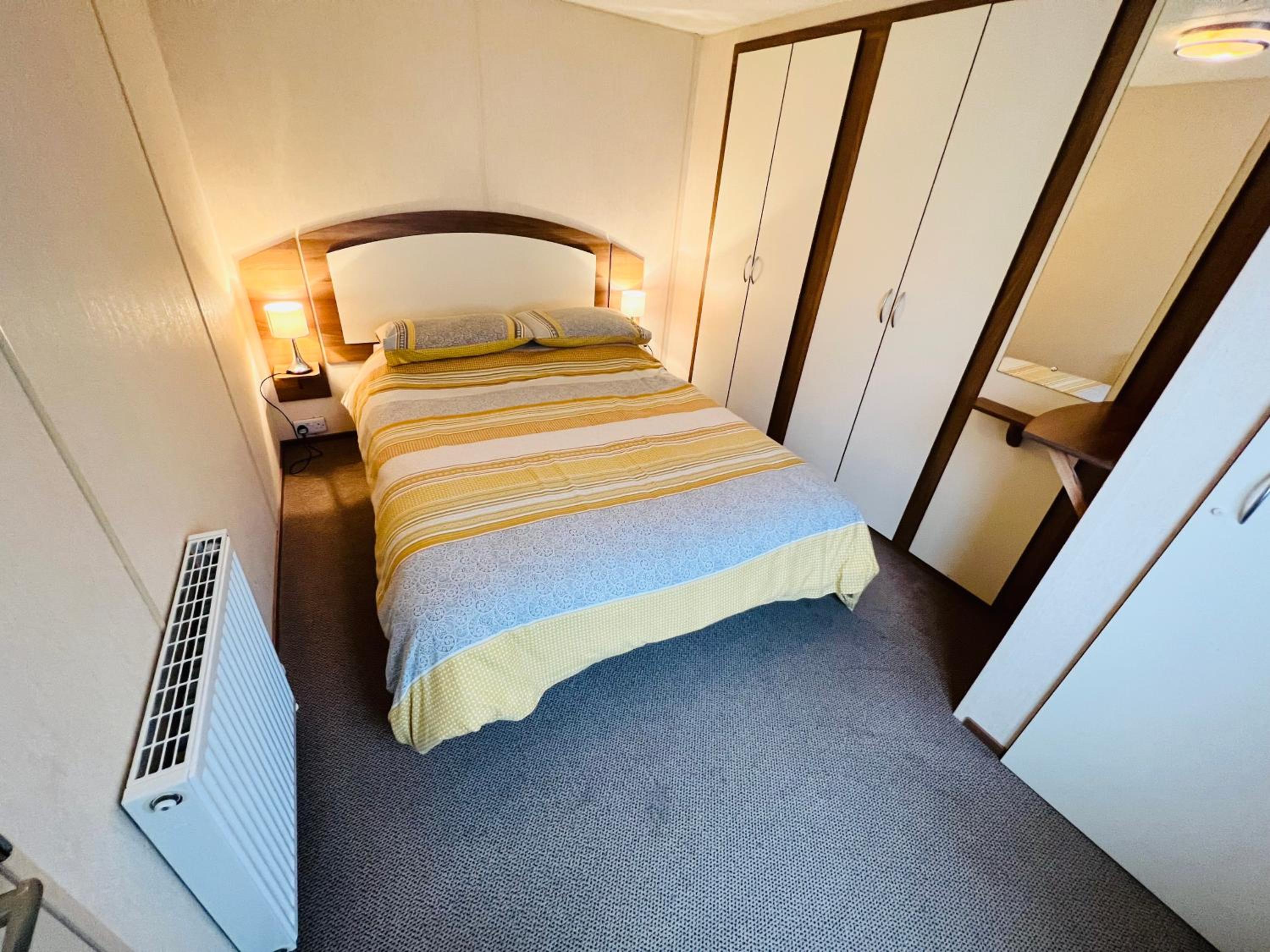 2 Bedroom Caravan NV16, Lower Hyde, Shanklin, Isle of Wight view 4