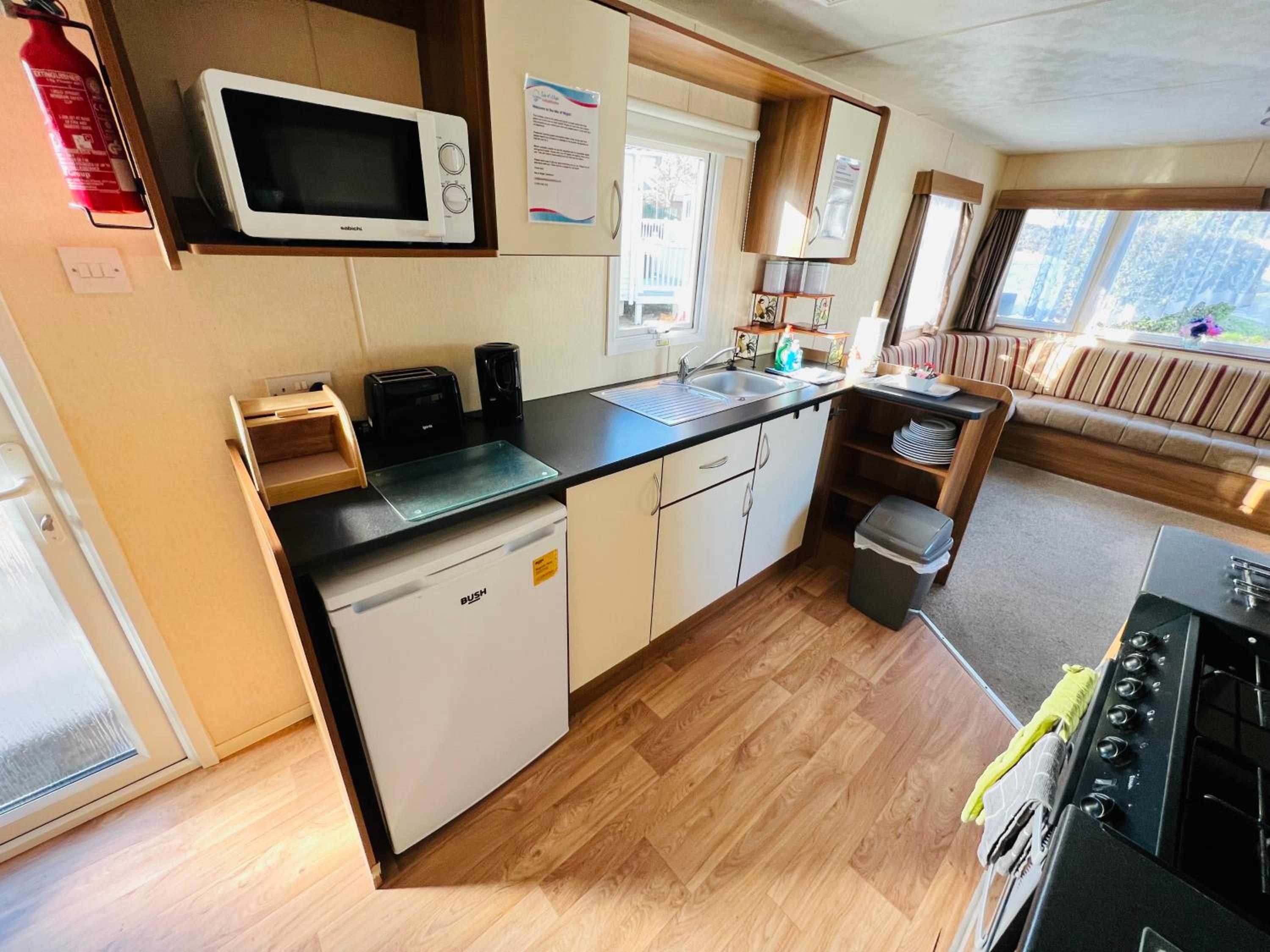 2 Bedroom Caravan NV16, Lower Hyde, Shanklin, Isle of Wight view 3