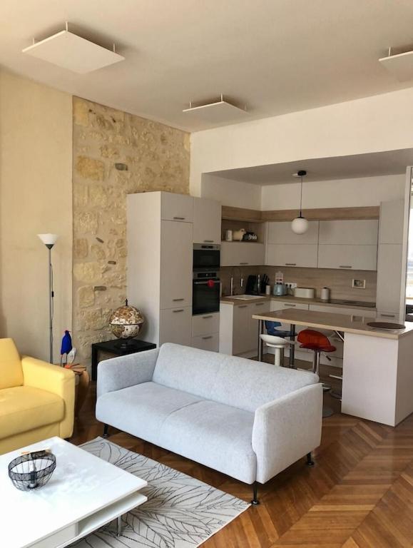 Fantastic 3-Room apartment heart of les Chartrons - Bordeaux