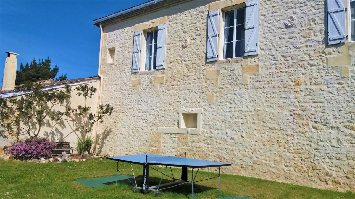 Le Manoir Lacustre