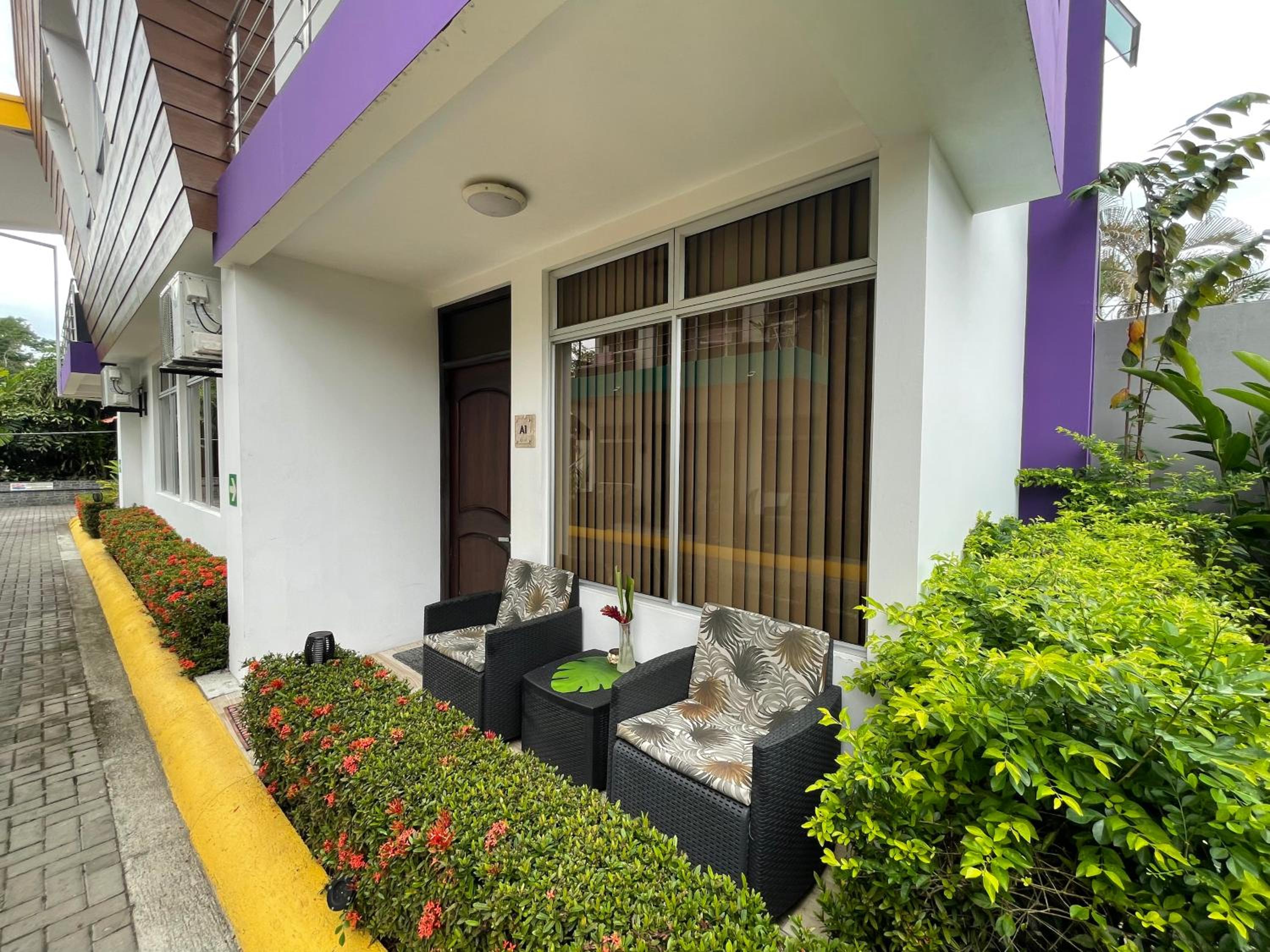 LOFTSCACAO APARTMENTS, Villas Cacao, near to Playa Bonita Limón