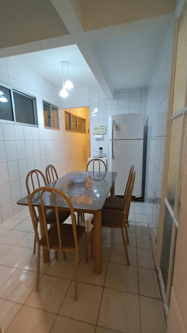 Apartamento Aconchegante Familiar - 3 Quartos - Guarapari - Centro