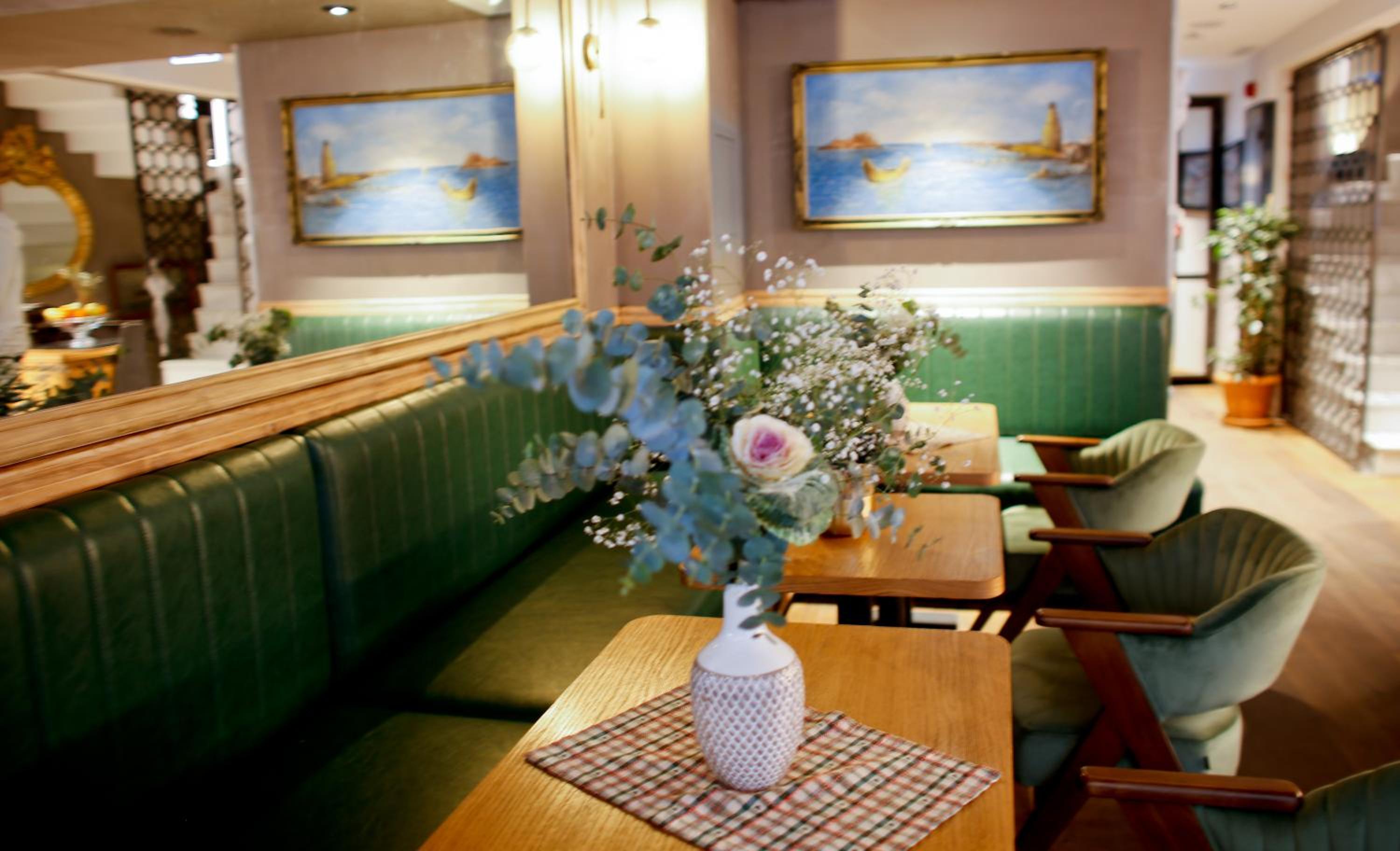 Aleksandr Pera Otel - Image 11