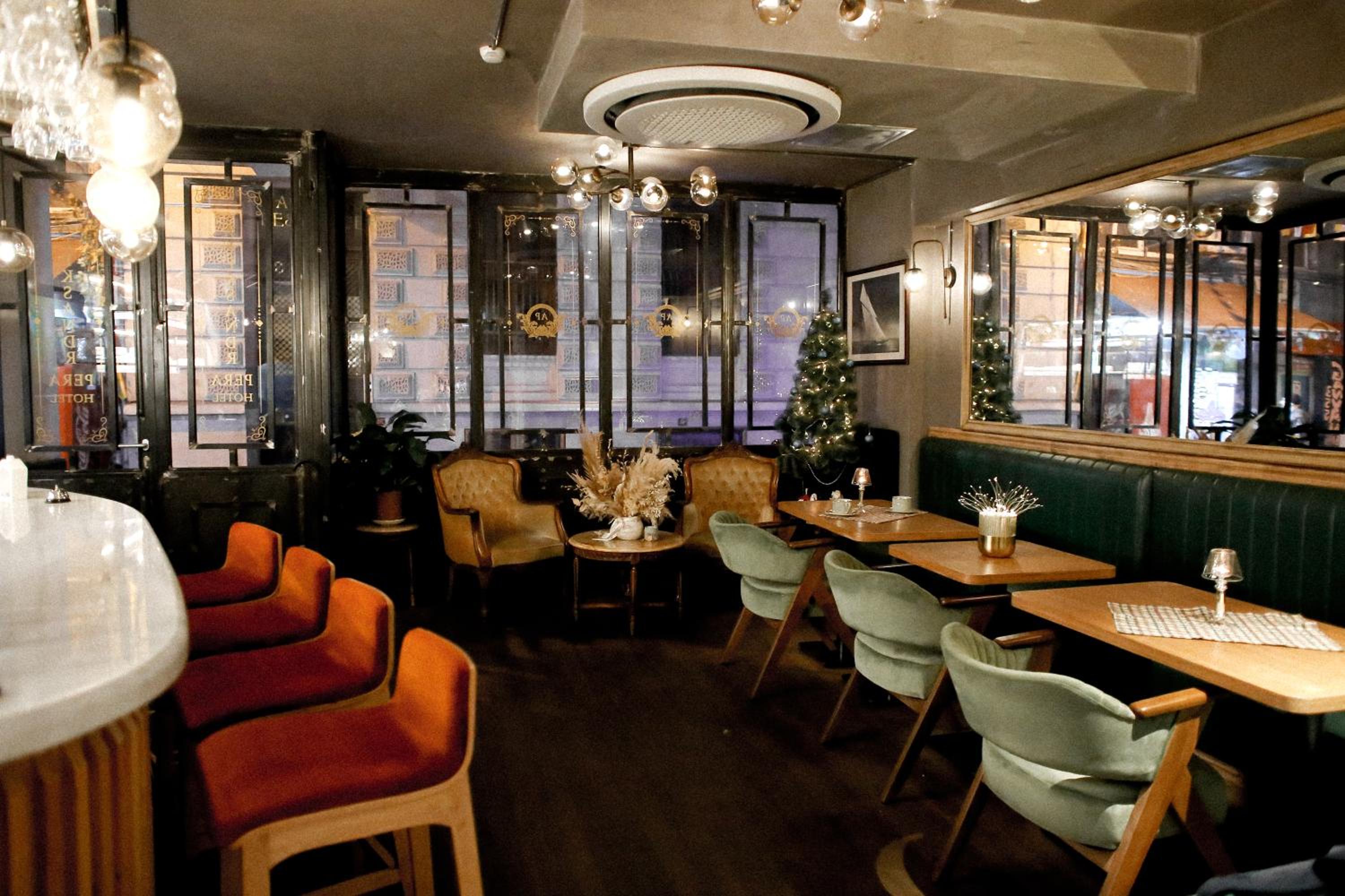 Aleksandr Pera Otel - Image 76