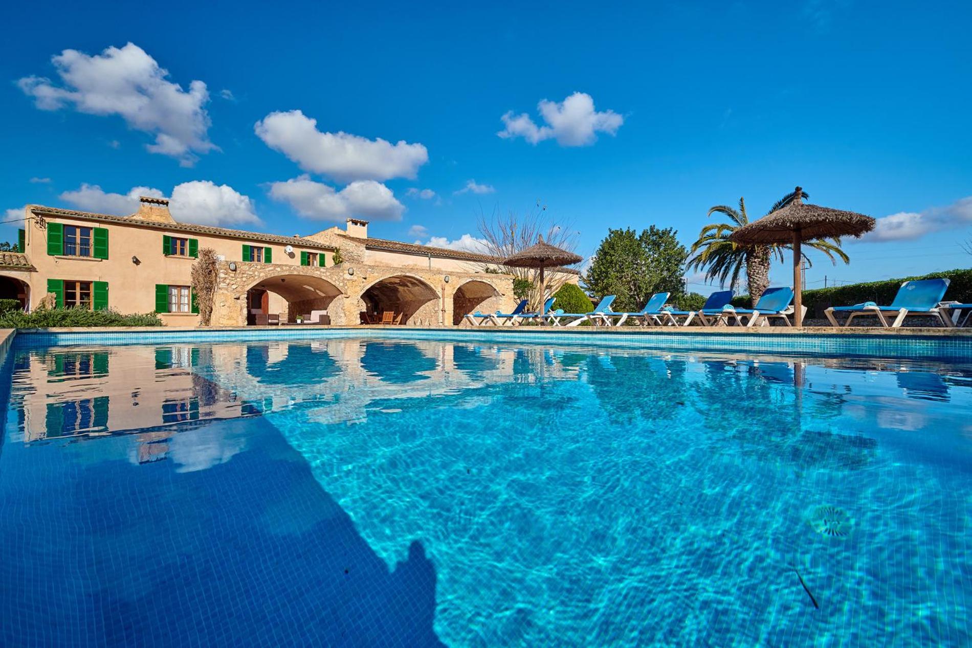 Finca Son Oliver by Mallorca House Rent