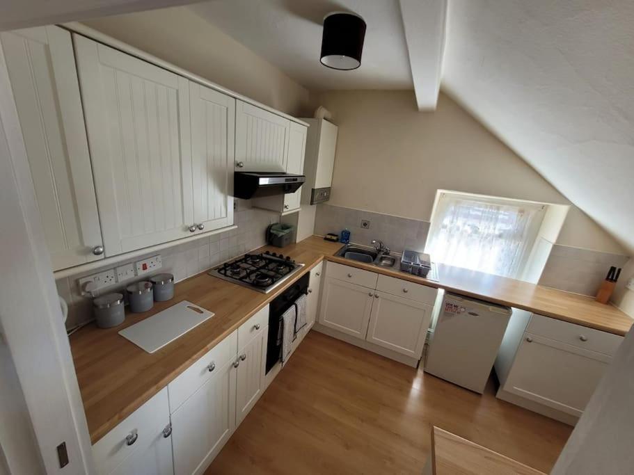 Spacious cosy apartment view 3