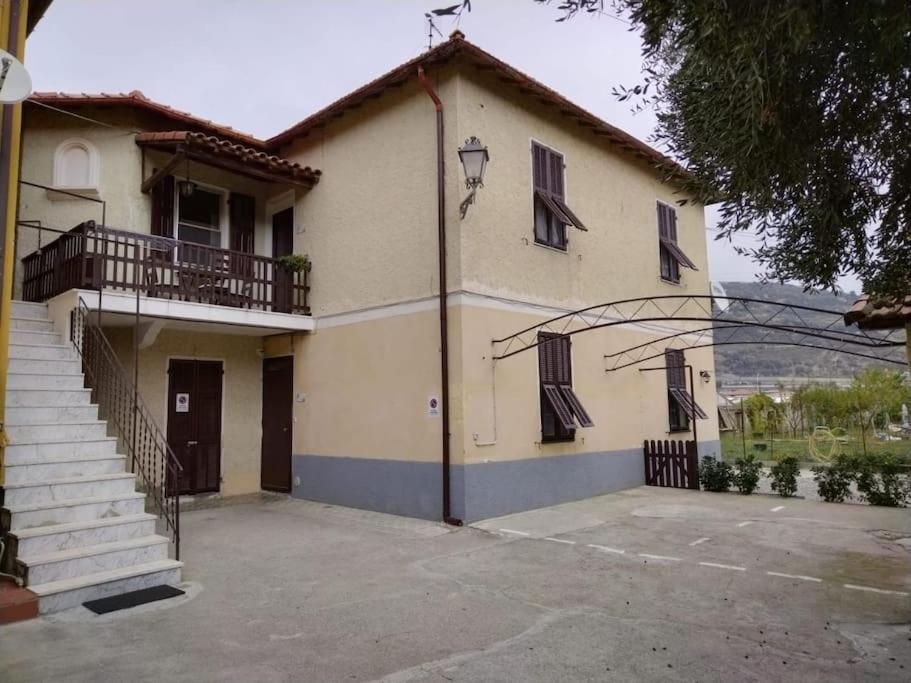 Casa Noemi, a pochi passi dalle spiagge e dal centro di Arma di Taggia. photo 1