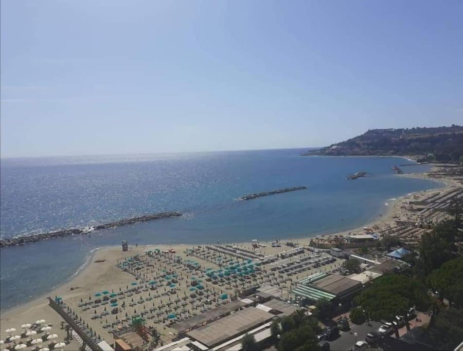 Casa Noemi, a pochi passi dalle spiagge e dal centro di Arma di Taggia. photo 4