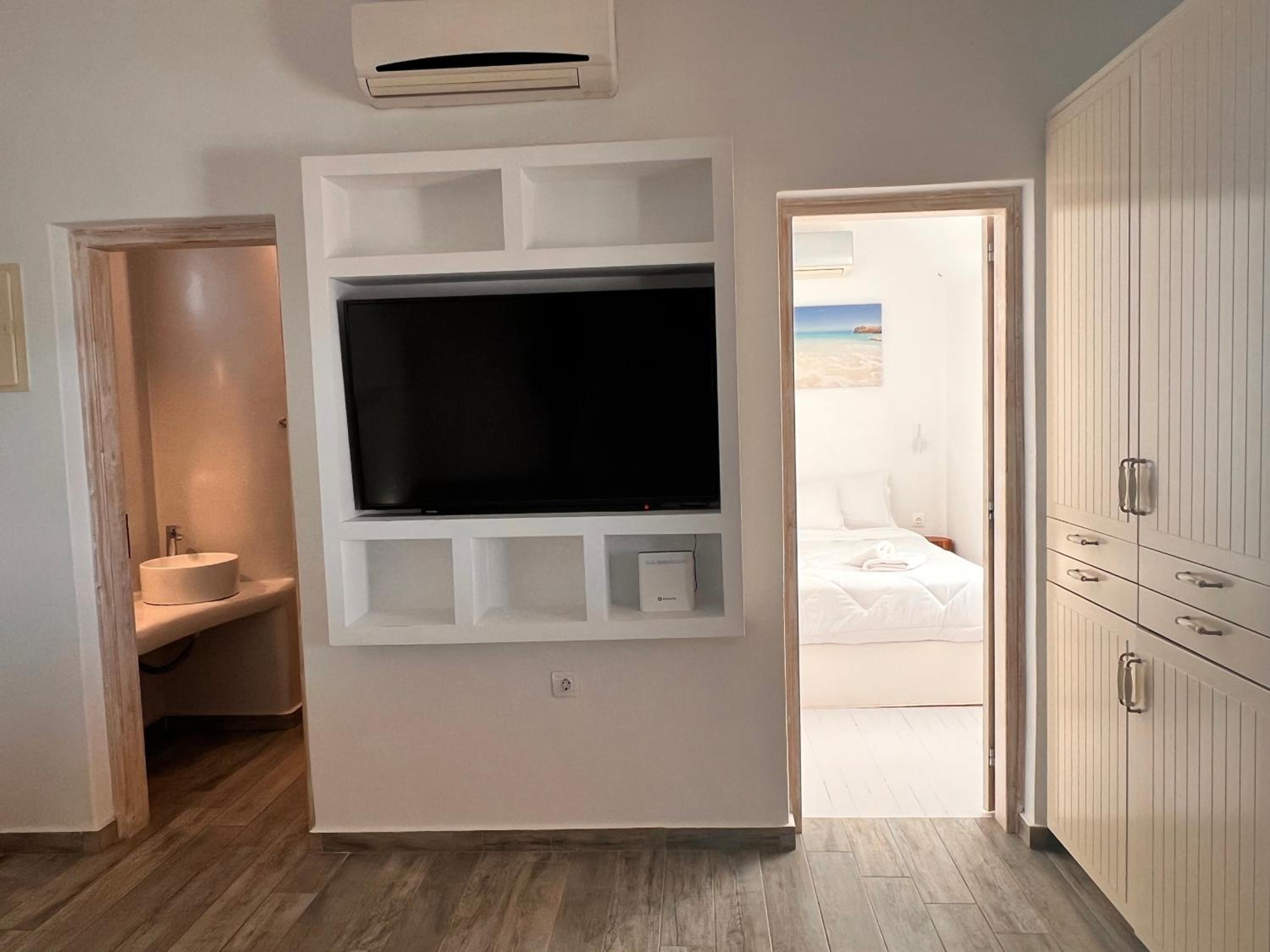 White House by Blue Waters Mykonos photo 3