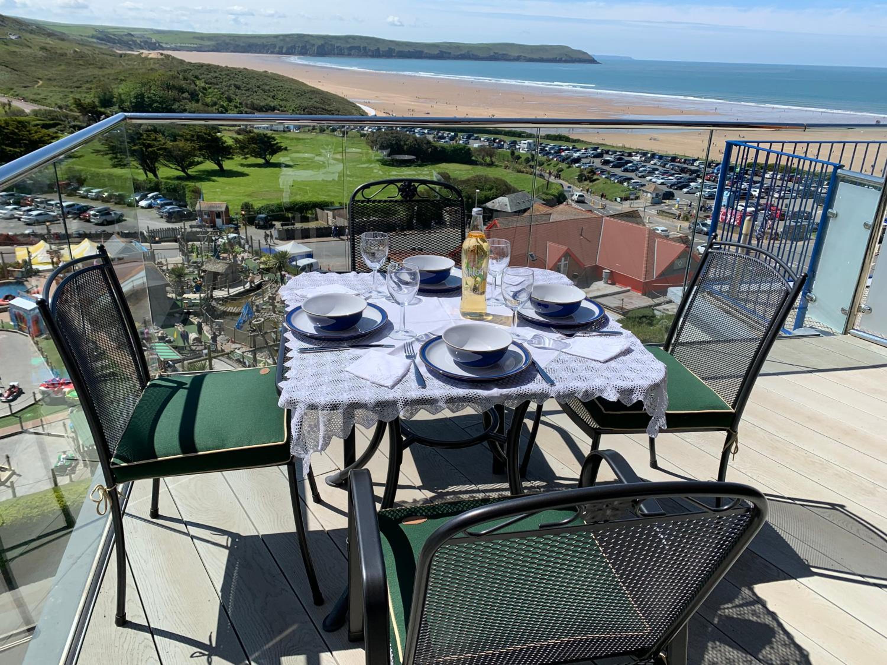 3 Woolacombe West - Luxury Apartment at Byron Woolacombe, only 4 minute walk to Woolacombe Beach! view 4