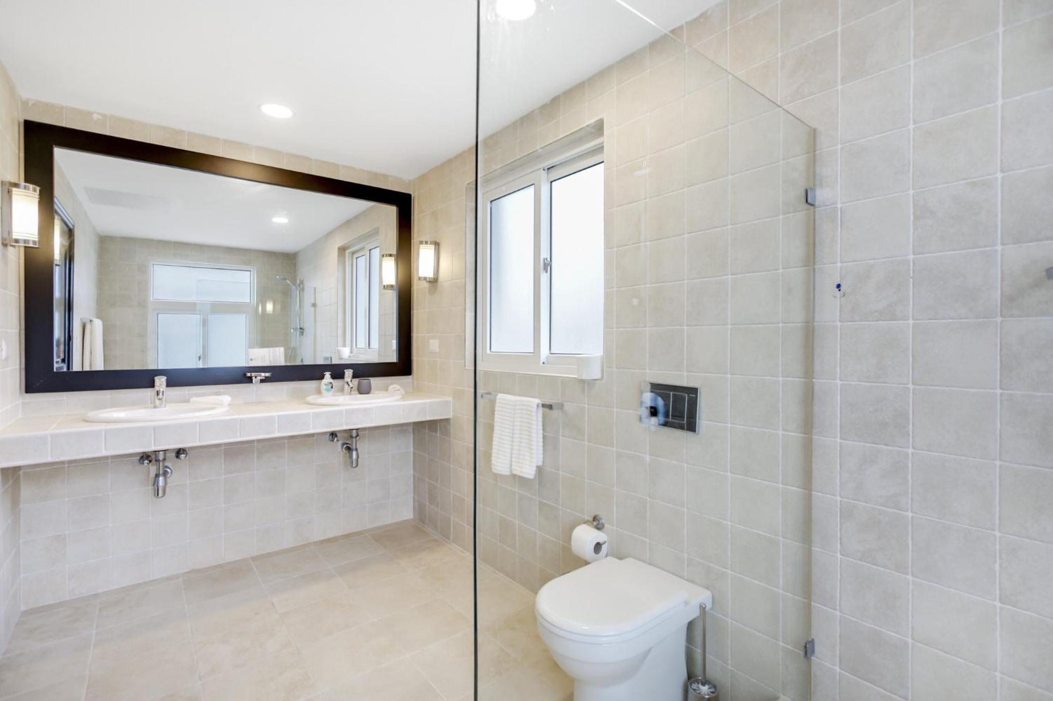 Photo 231