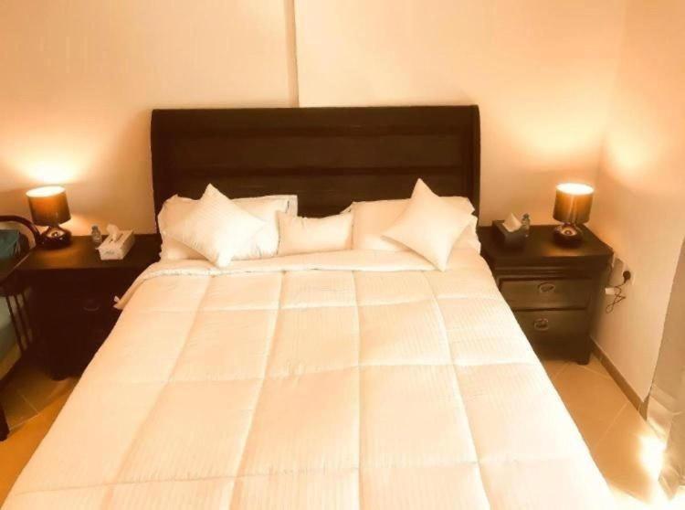Royal Marina Inn