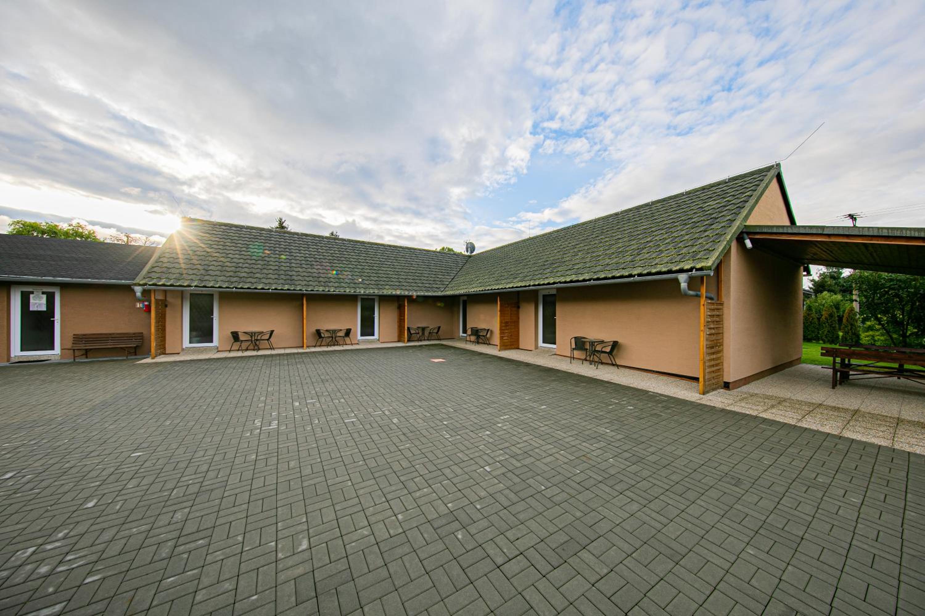 Apartmány DoLosin