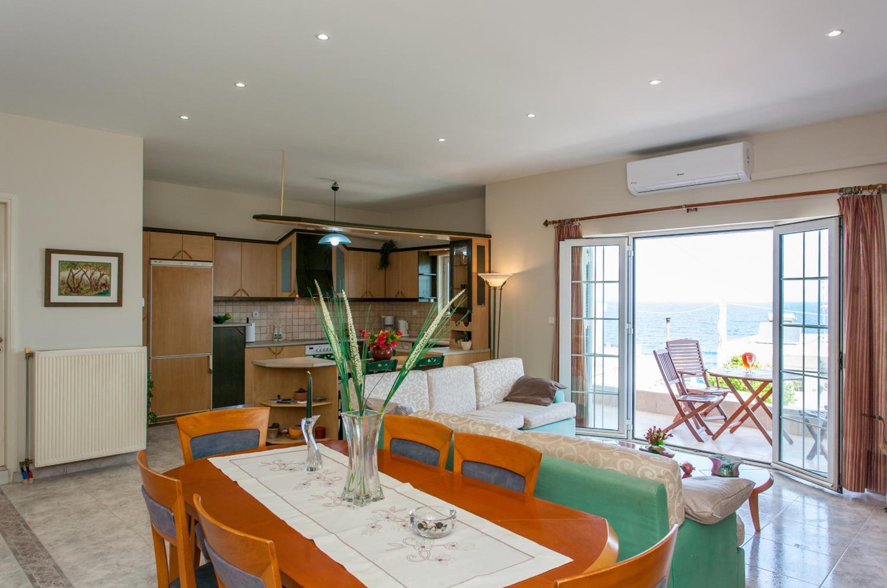 Aura Estate photo 5