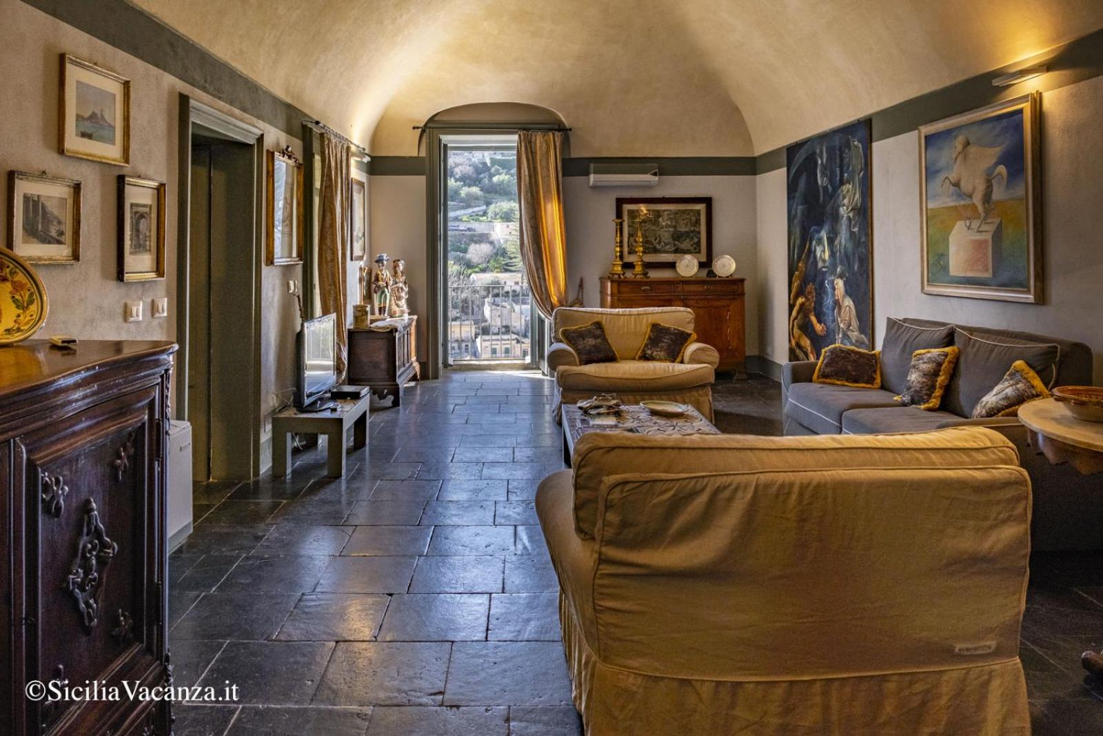Modica Luxury Palace