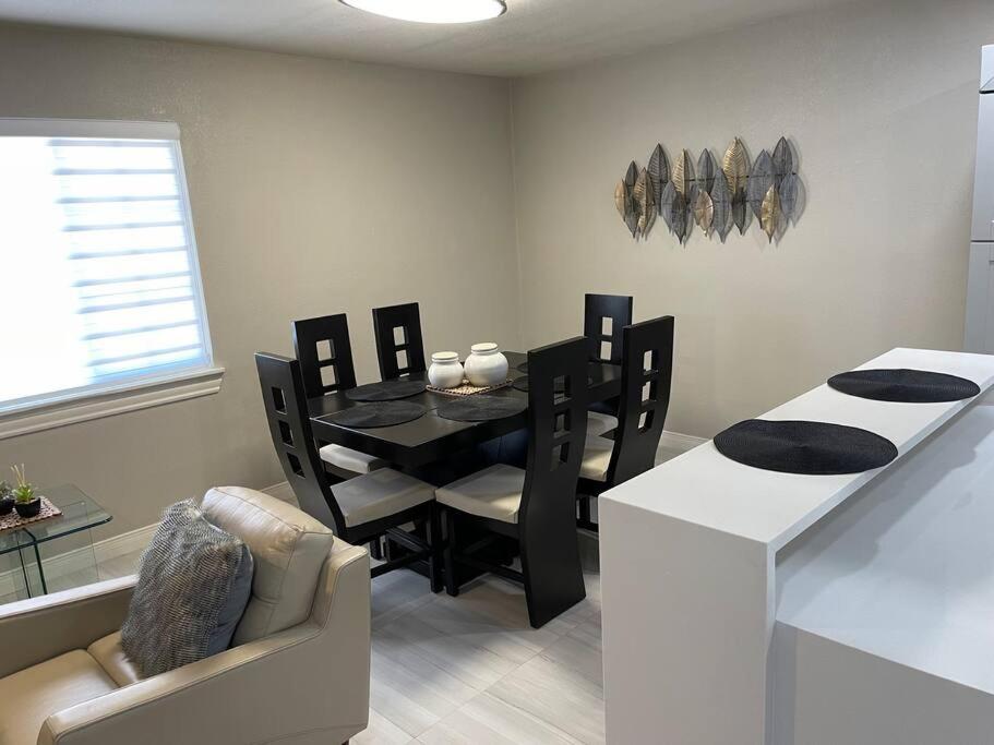 Big Family Come to West side ELP and enjoy all duplex A and B