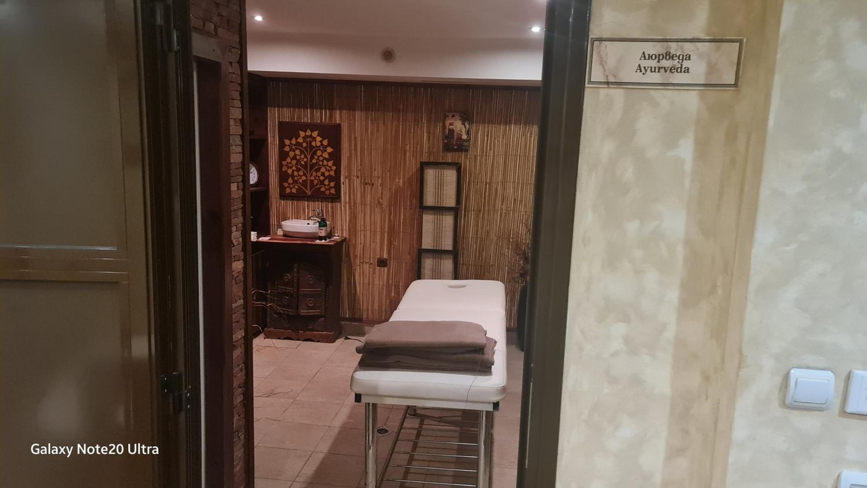 Suite Roma 2 at Spa Club Bor