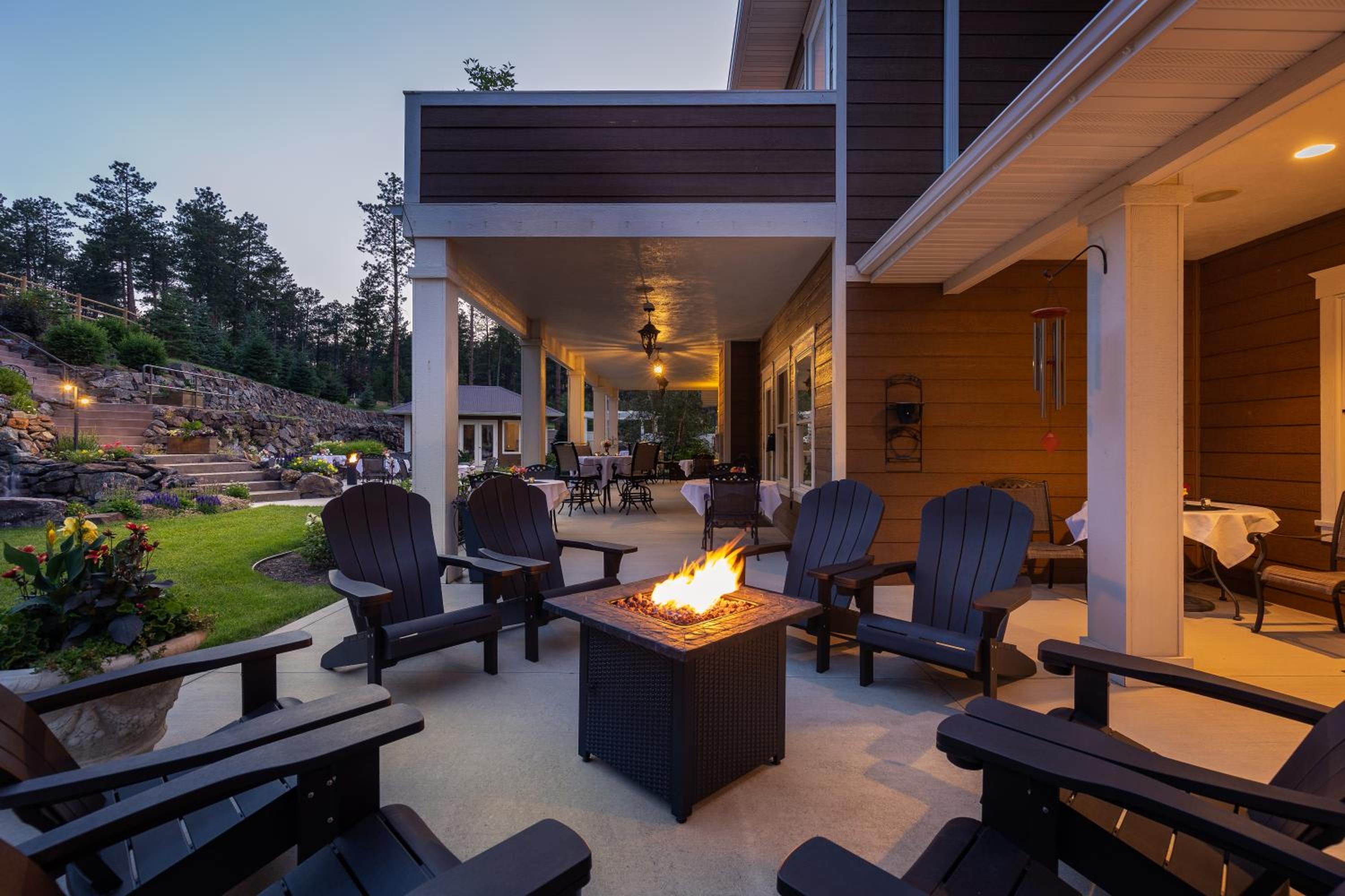 Summer Creek Inn