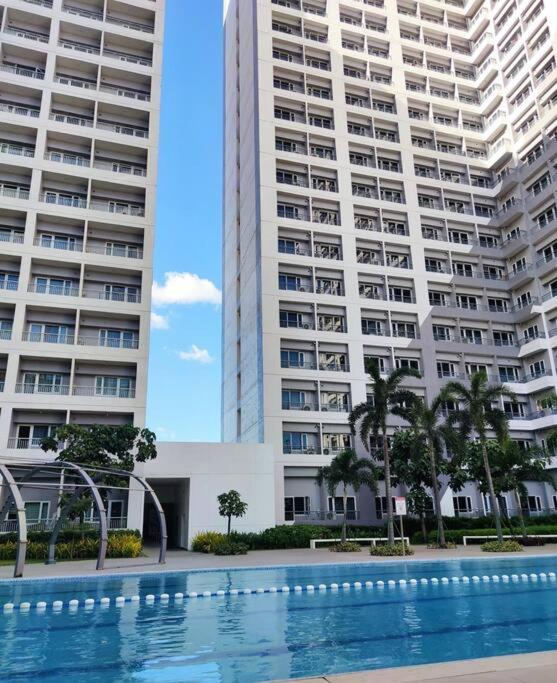 Modern Brand New Condo in Grace Residence Taguig view 5