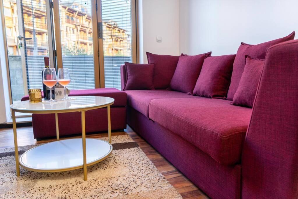 Warm&Cozy Studio with Patio view 3
