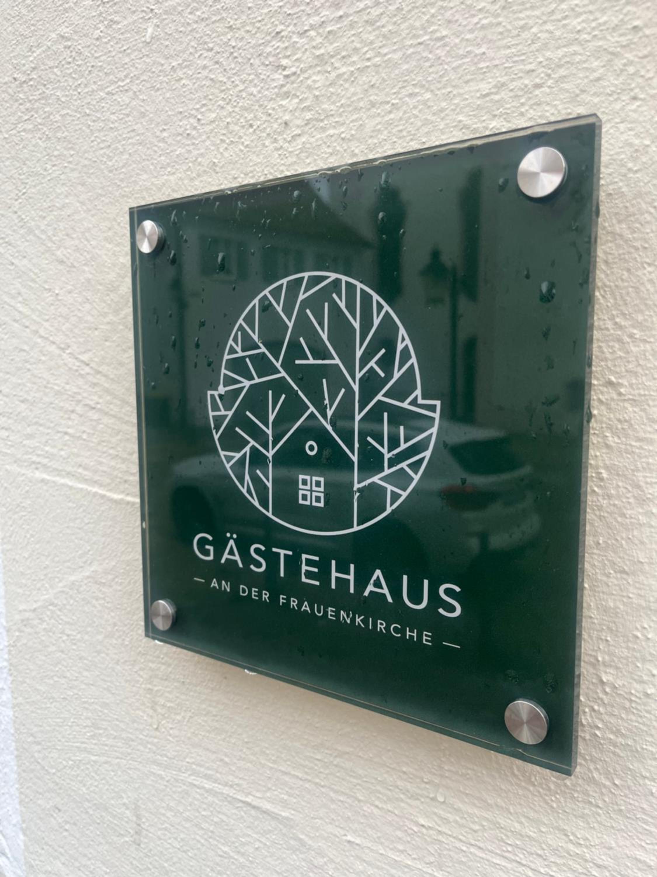 Gästehaus an der Frauenkirche zentral mit Parkplatz view 2