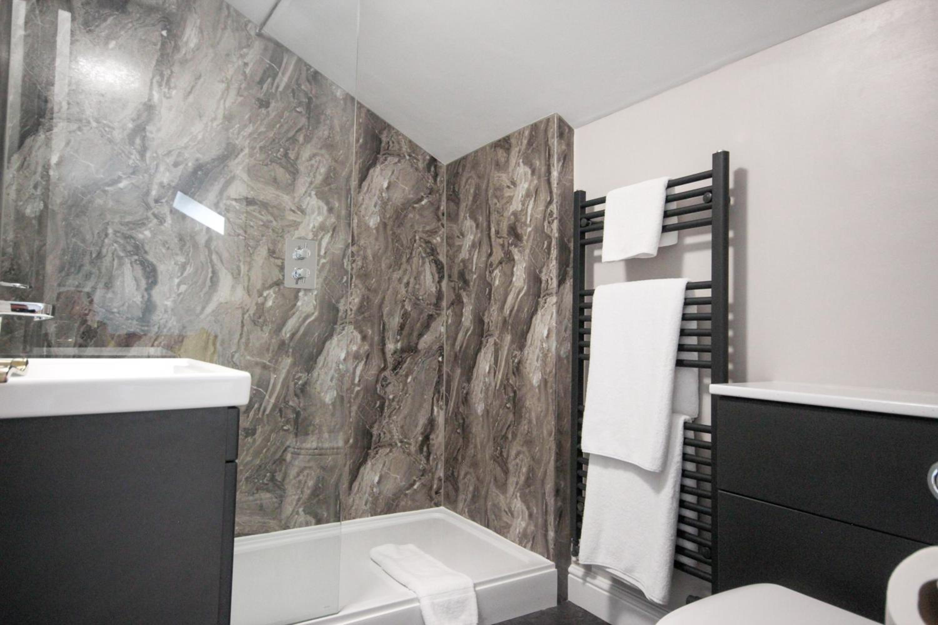 Ilminster Vacations - The Five Dials Inn - Property Image 51