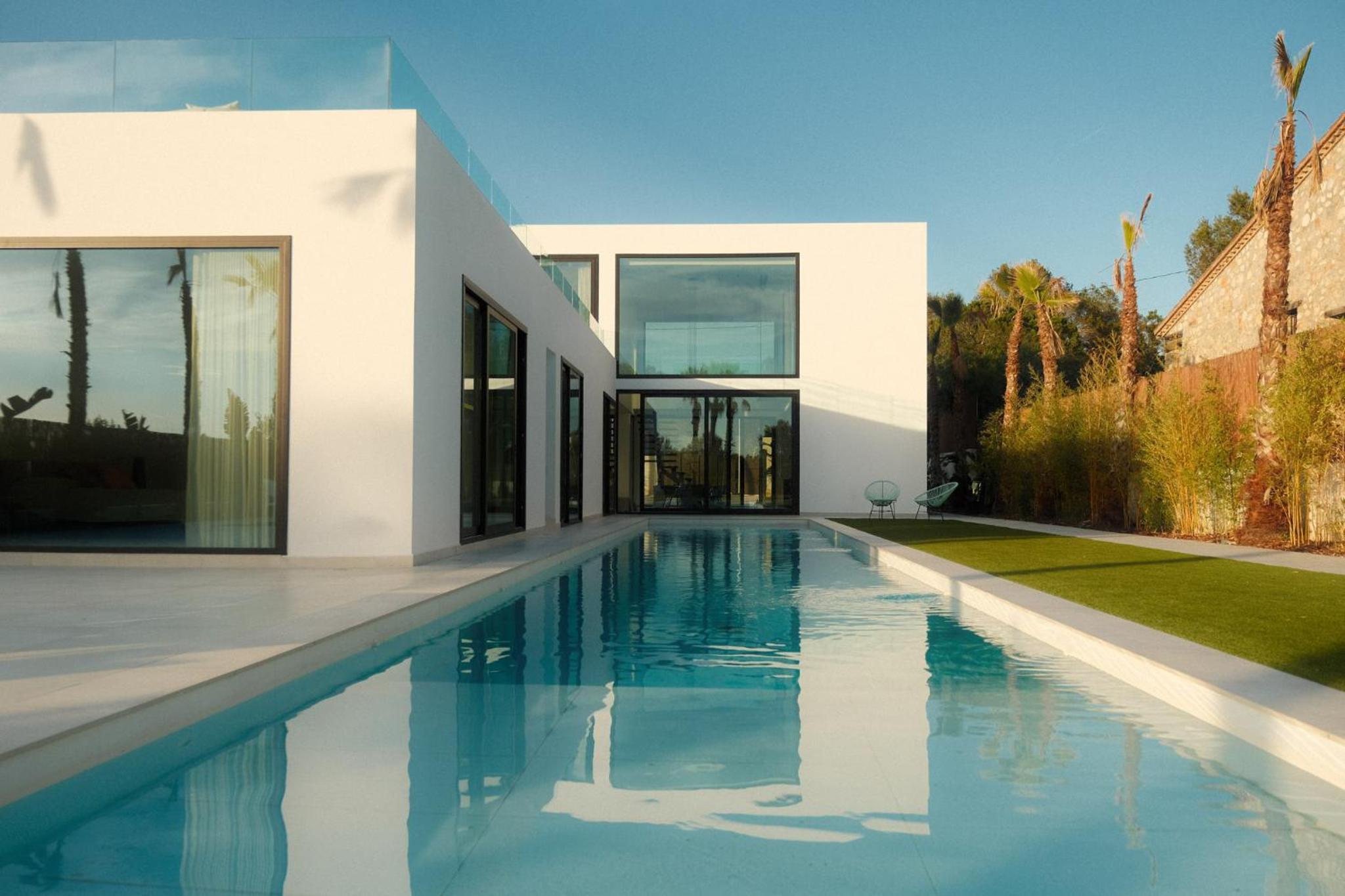 Contemporary villa near Sitges Hills