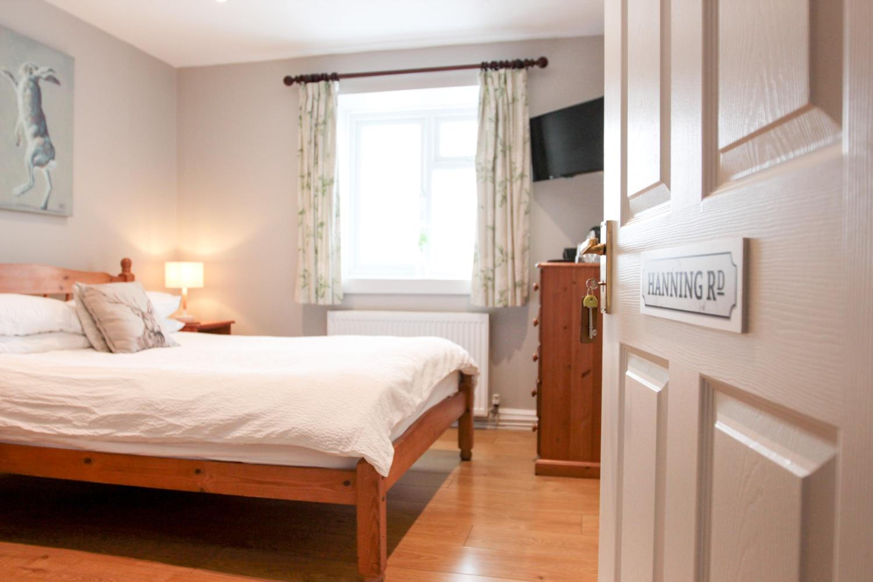 Ilminster Vacations - The Five Dials Inn - Property Image 69