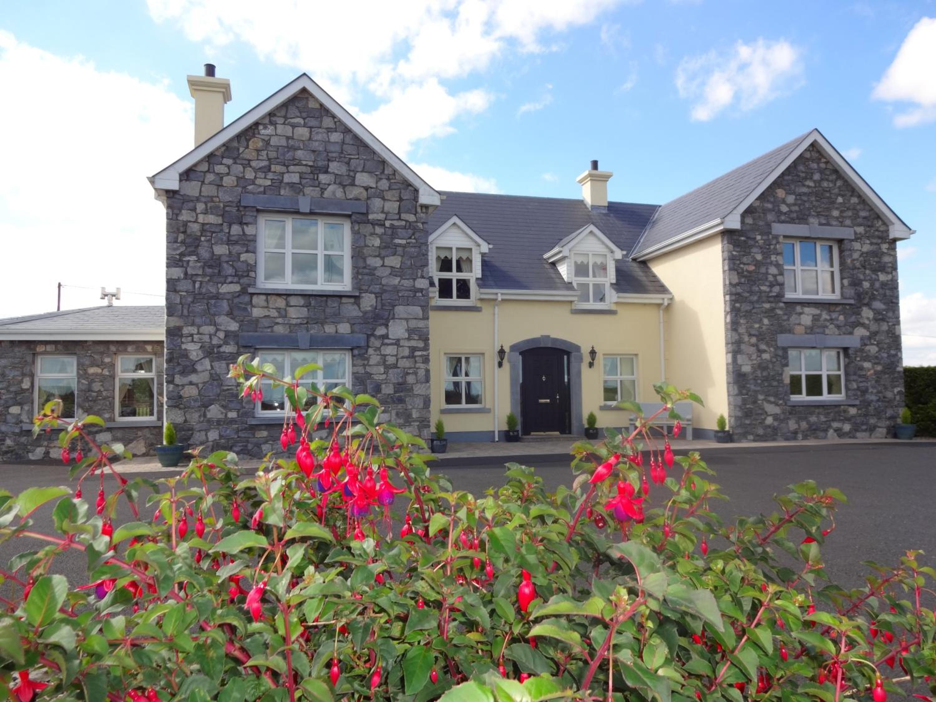 Hotel Bunratty Haven Bed & Breakfast - Image 1