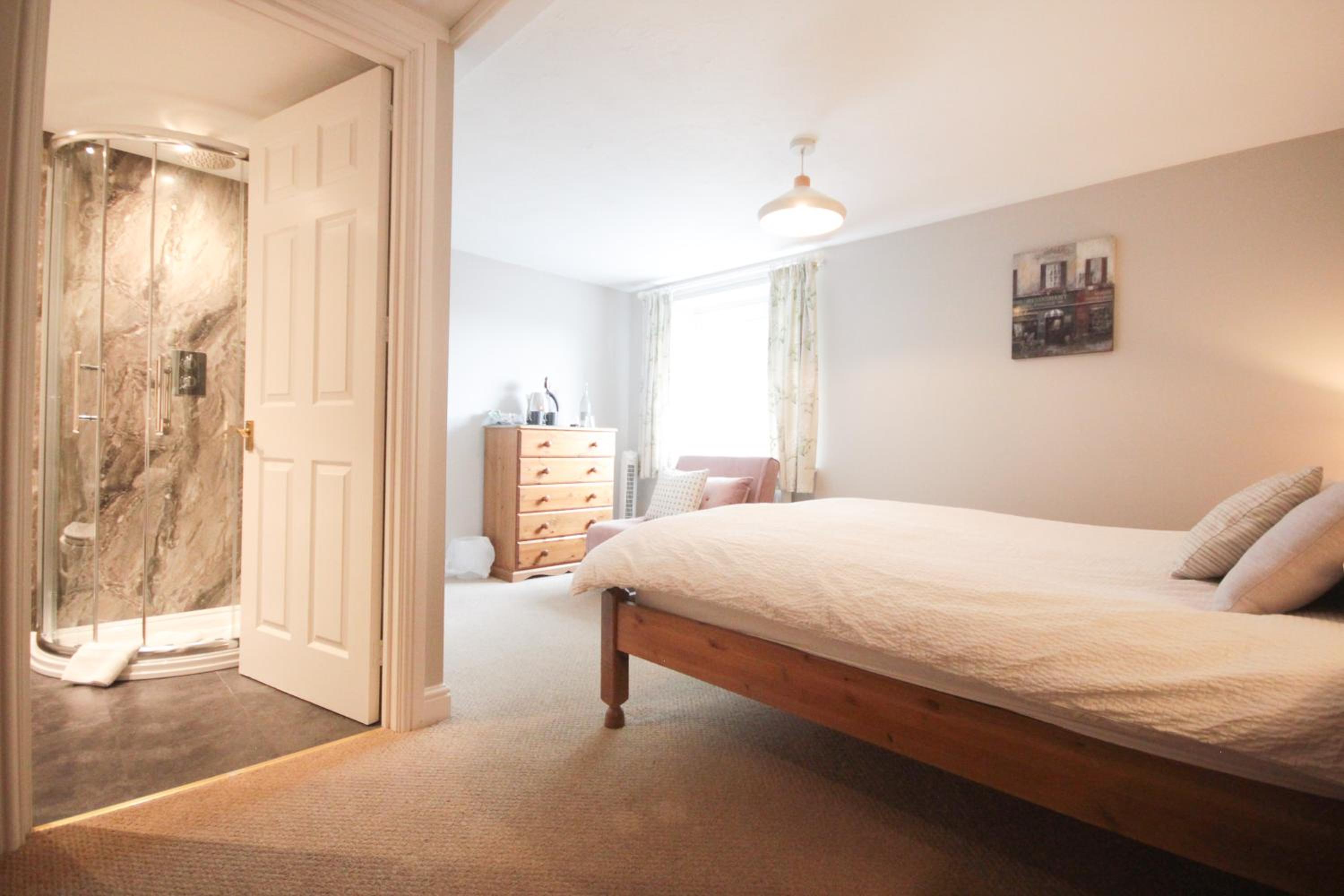 Ilminster Vacations - The Five Dials Inn - Property Image 62