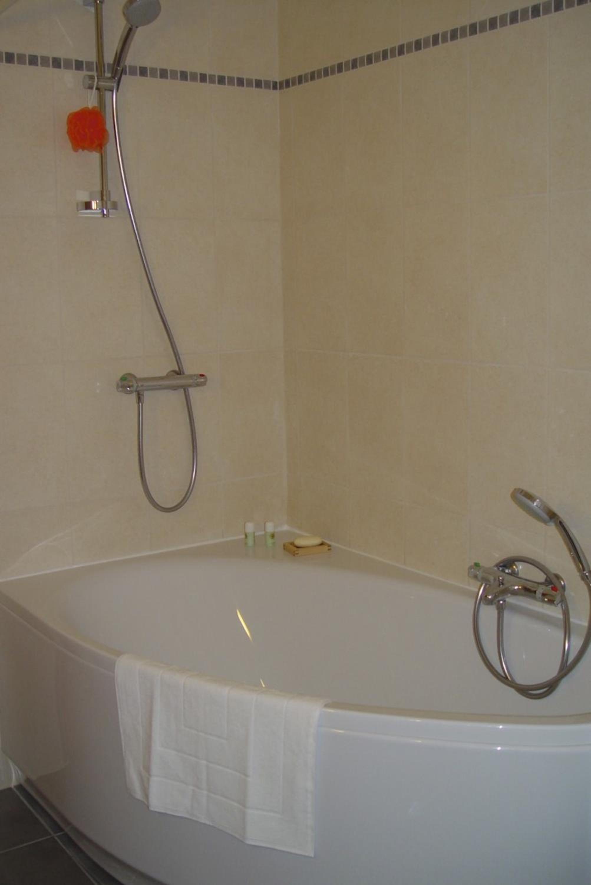 Photo 46