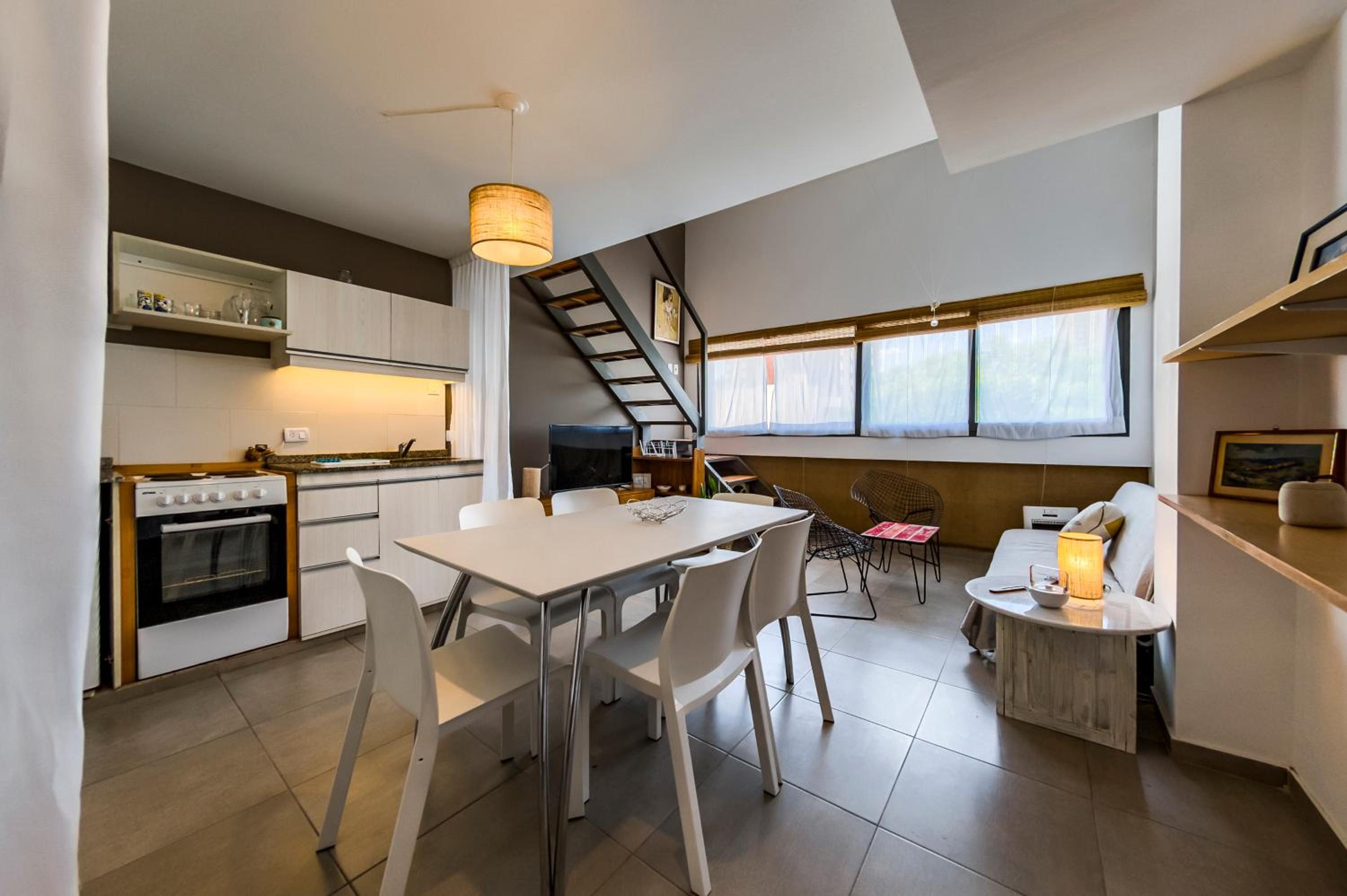 Urrutia 73 - B Alto Alberdi - Loft Elegante con Cochera para un Auto