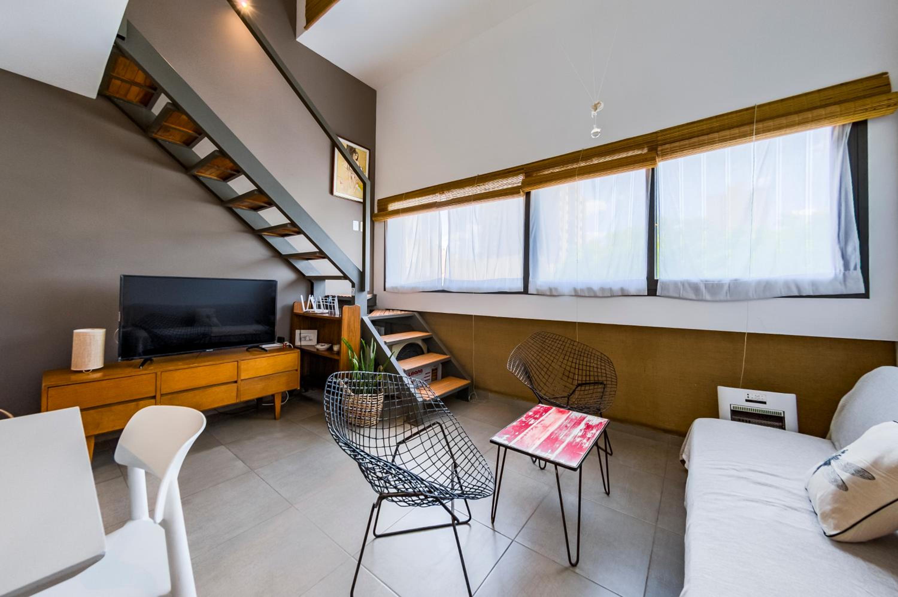 Urrutia 73 - B Alto Alberdi - Loft Elegante con Cochera para un Auto