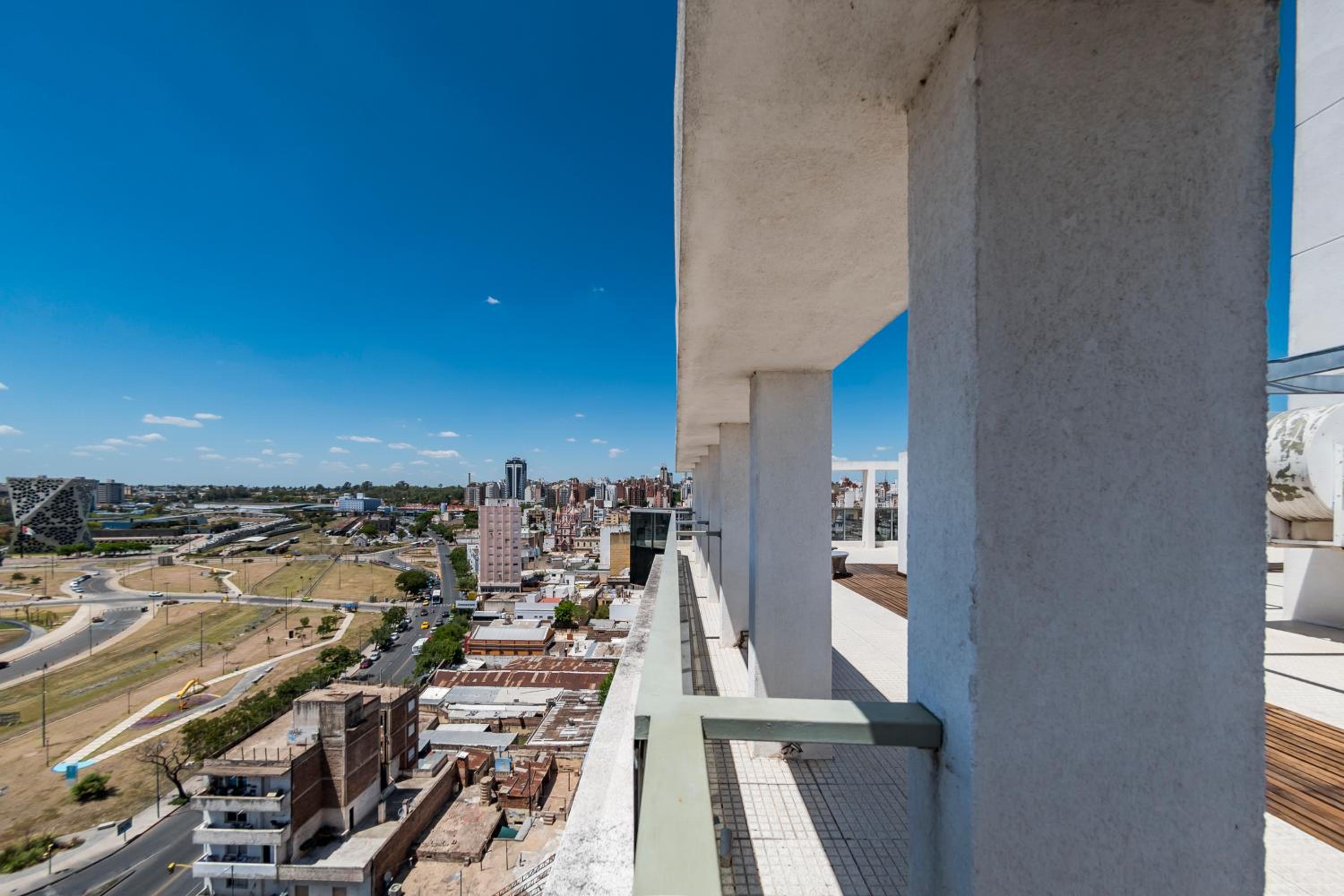 Emilio Olmos 491 - B Centro Edificio con Pileta y Vistas al Rio