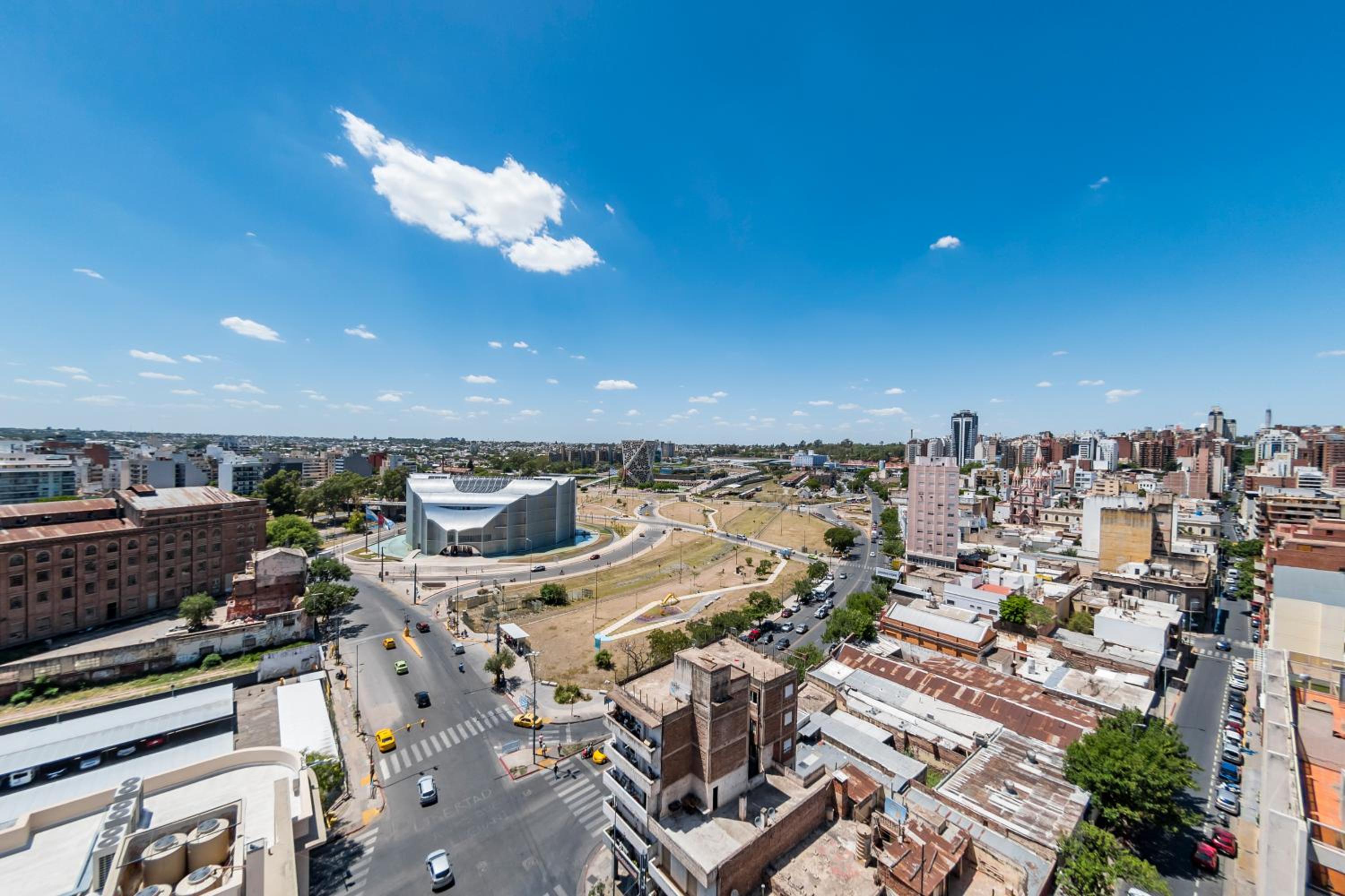 Emilio Olmos 491 - B Centro Edificio con Pileta y Vistas al Rio