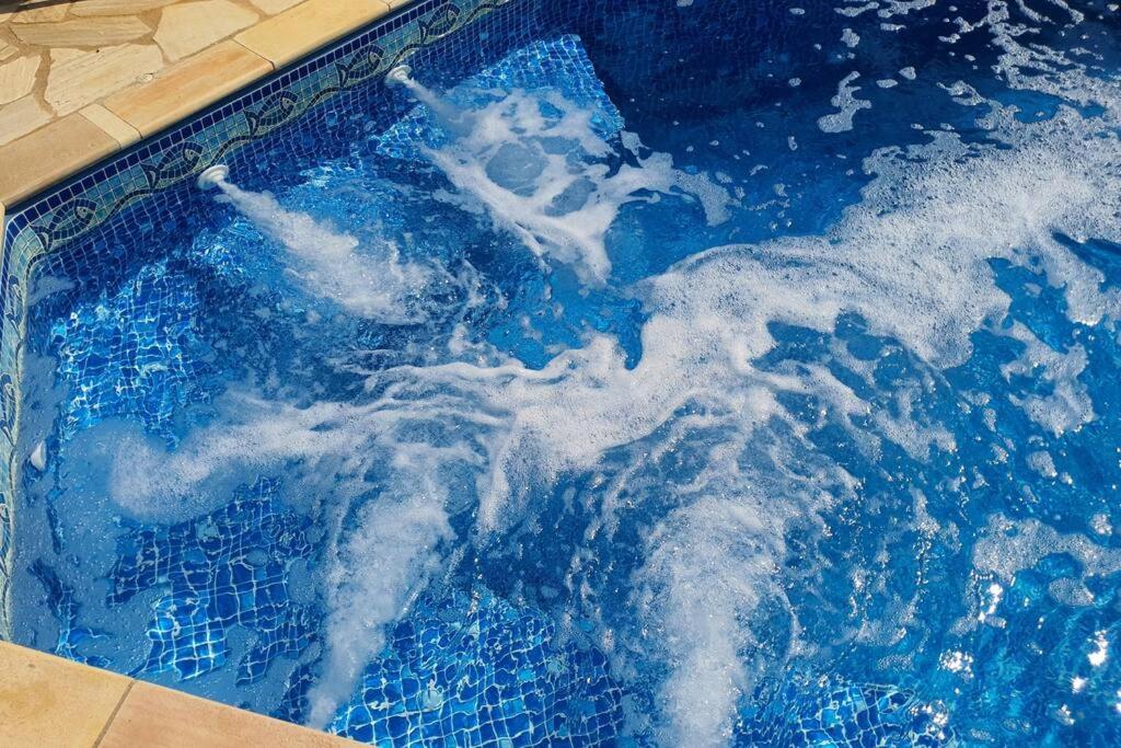 Piscina Climatizada em condomínio - Atibaia SP