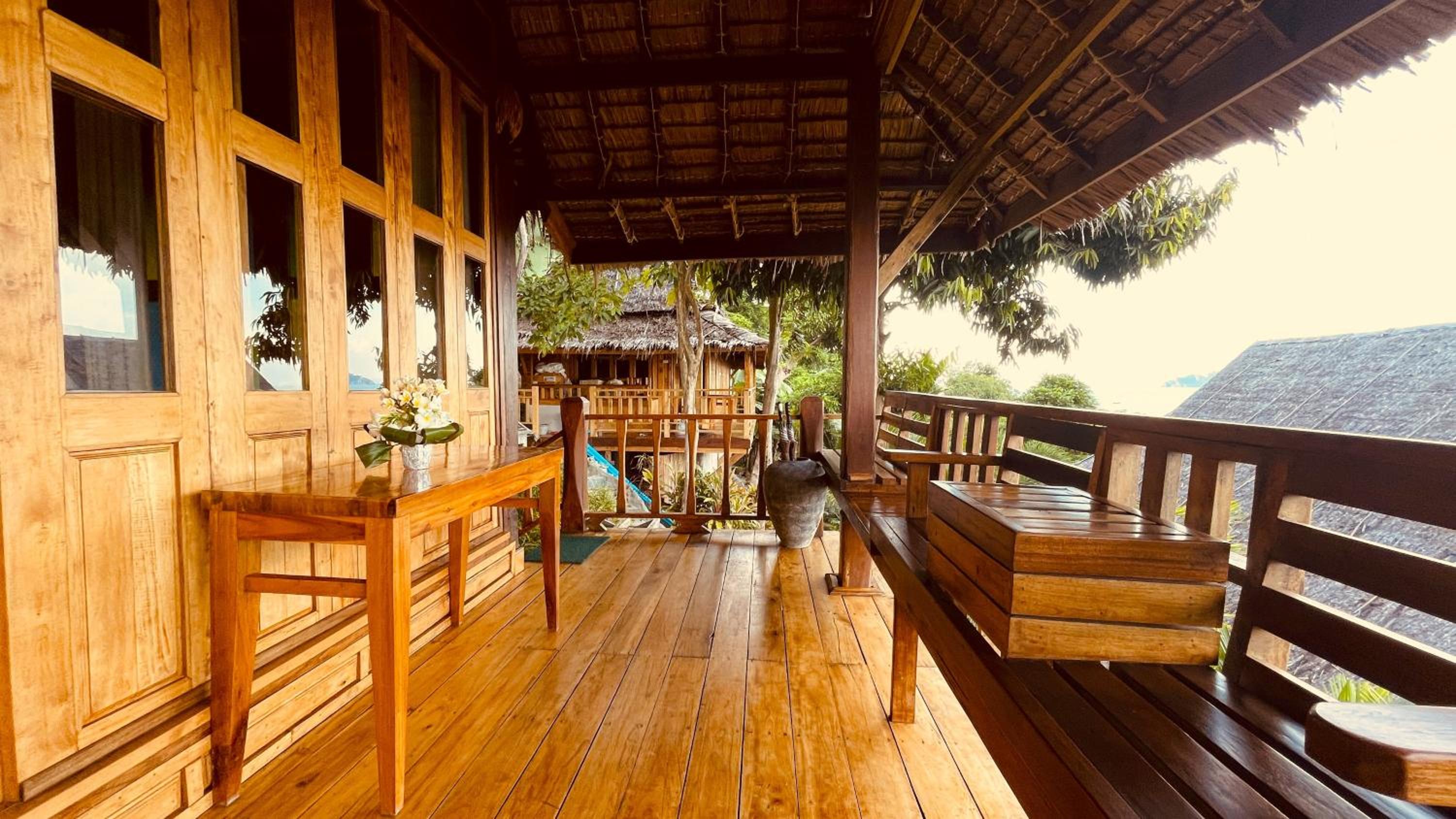 Phi Phi Phu Chalet Resort