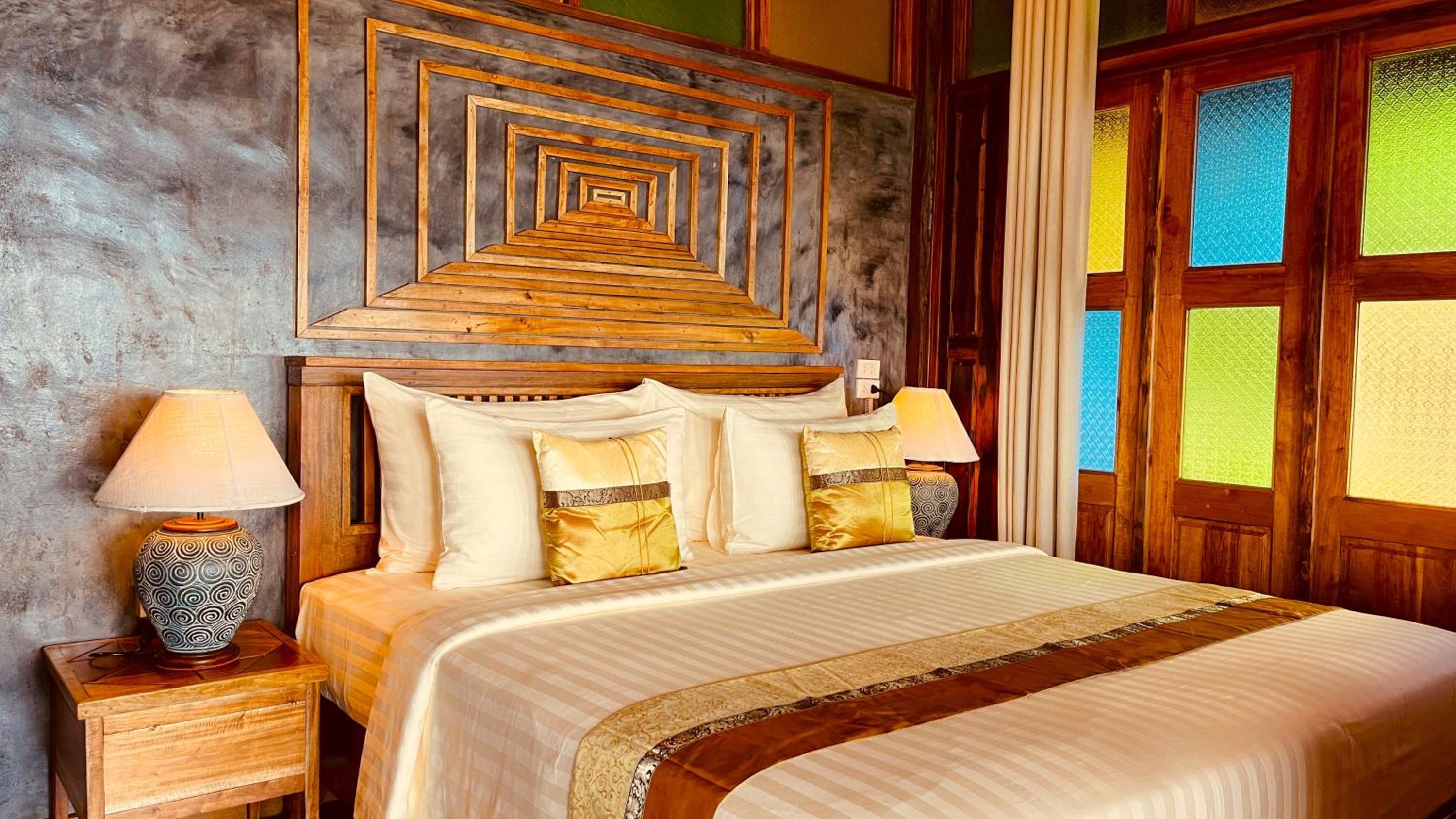 Phi Phi Phu Chalet Resort