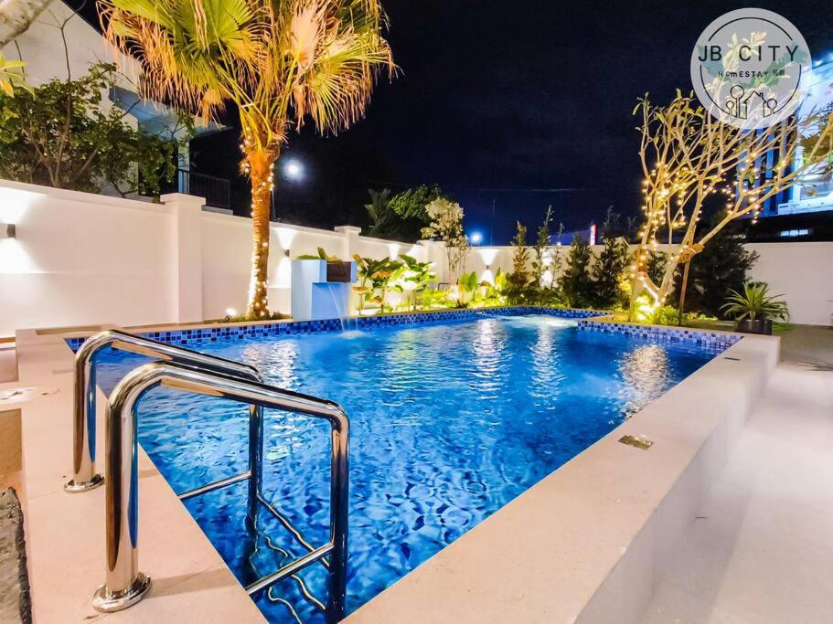 Gran Estancia Villa @ JBcity Home