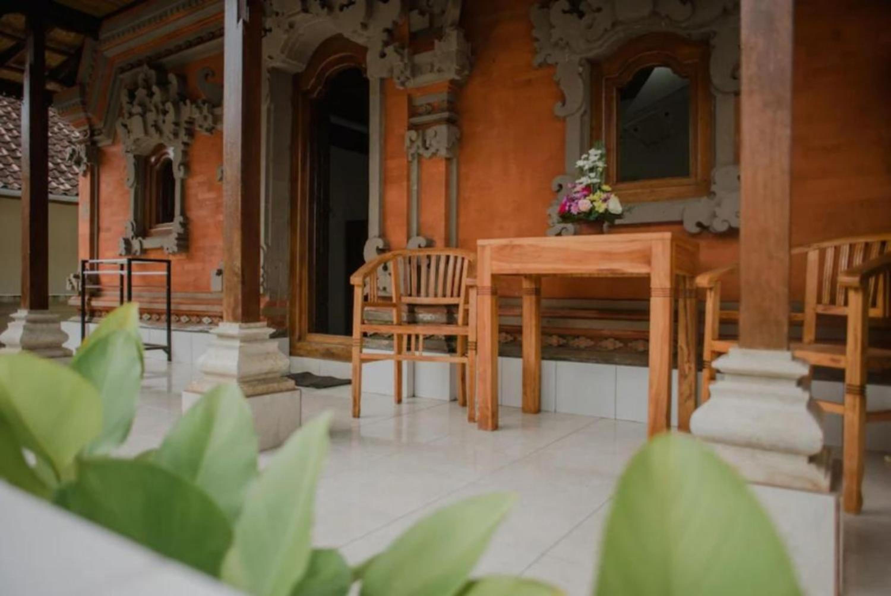Artha Dewata Home Stay