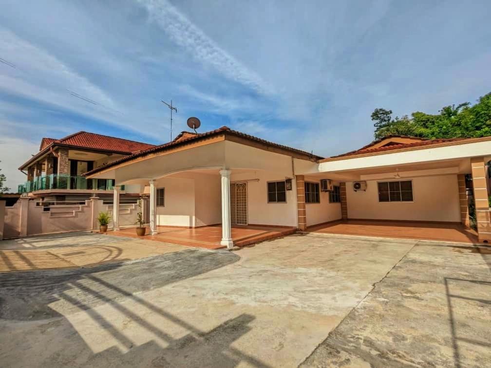 Cozy Spacious seremban Bangalow Taman Rasah 2085 photo 1