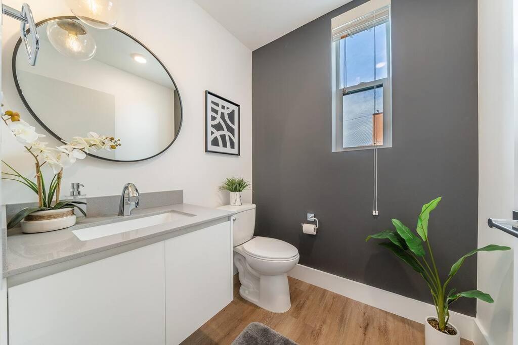 CHARMING 4BDR TOWN HOUSE