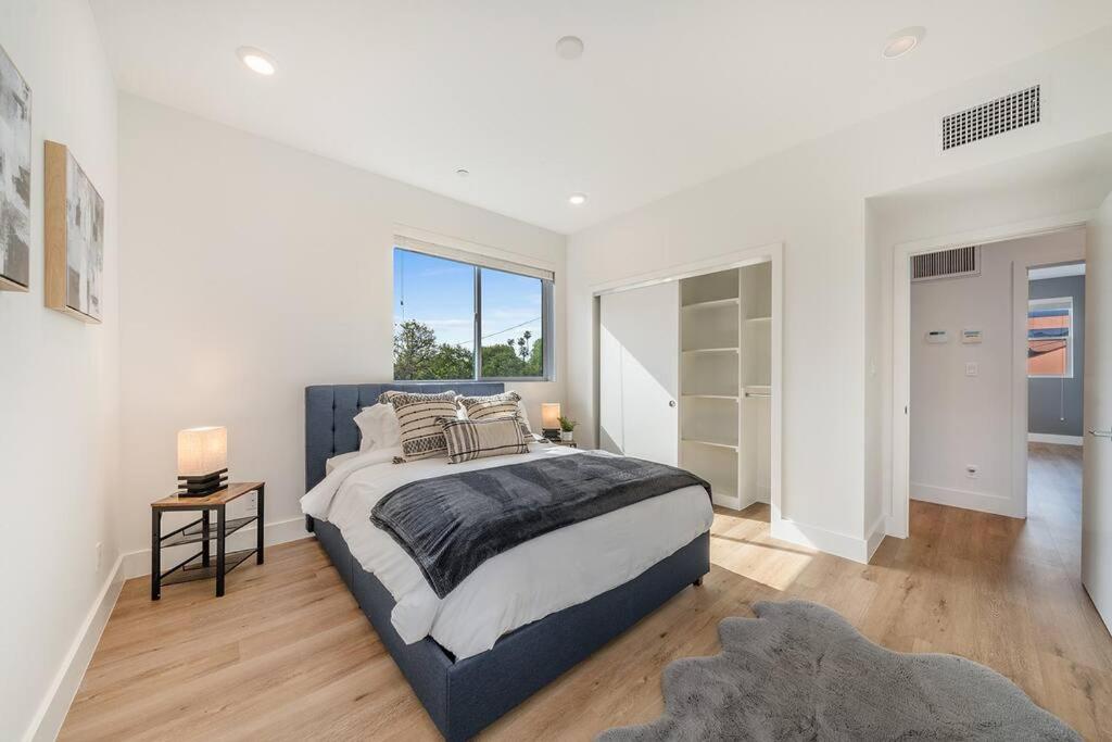 CHARMING 4BDR TOWN HOUSE