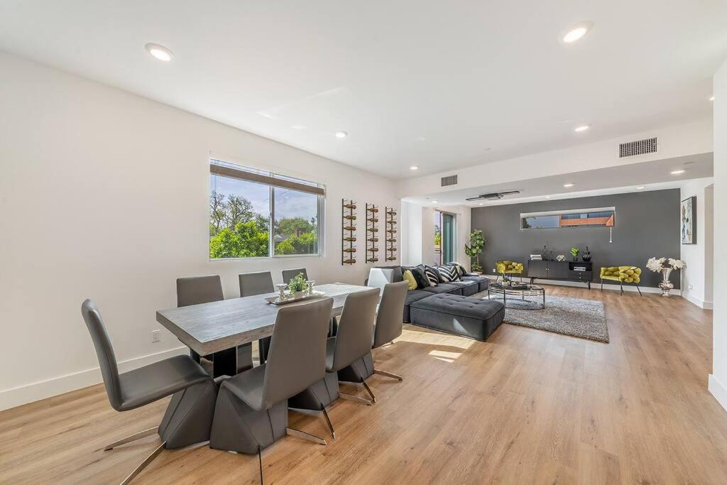 CHARMING 4BDR TOWN HOUSE